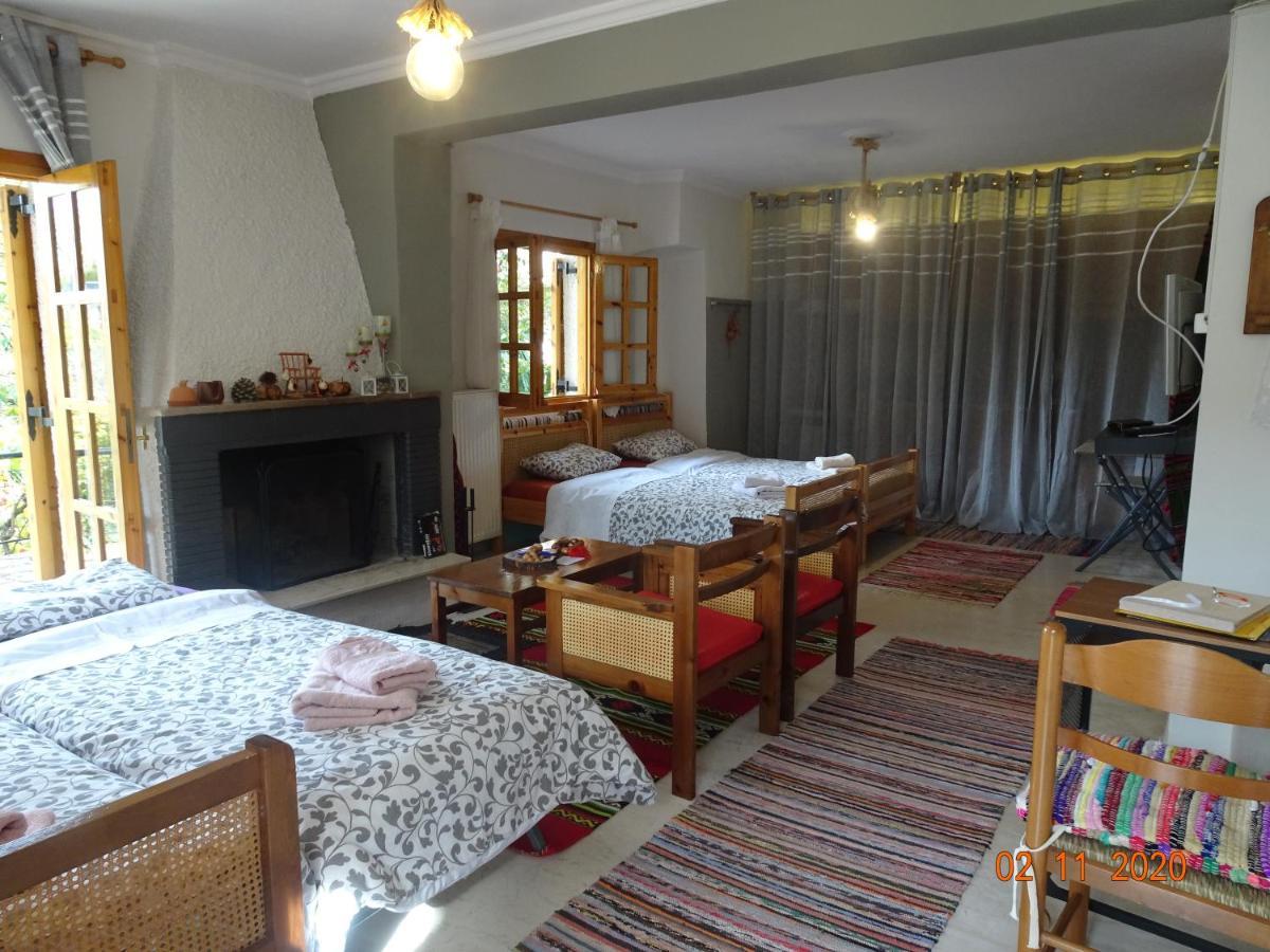 Vitina'S Little House Hotel Exterior foto