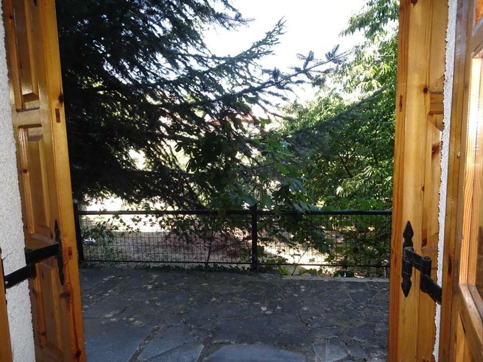 Vitina'S Little House Hotel Exterior foto